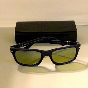 PERSOL SUNGLASSES UNISEX.